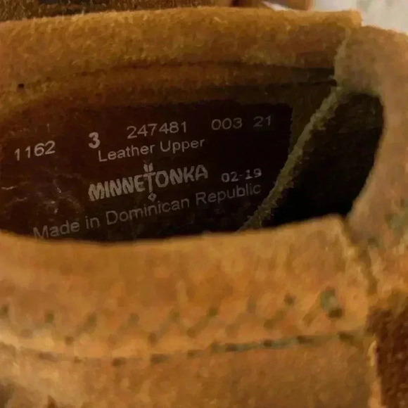 Minnetonka Moccasins Infant Riley Booties - Picture 5 of 6